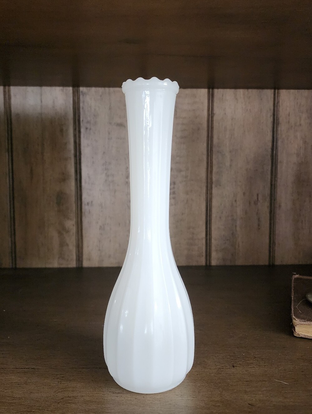White Decorative Milk Glass Bud